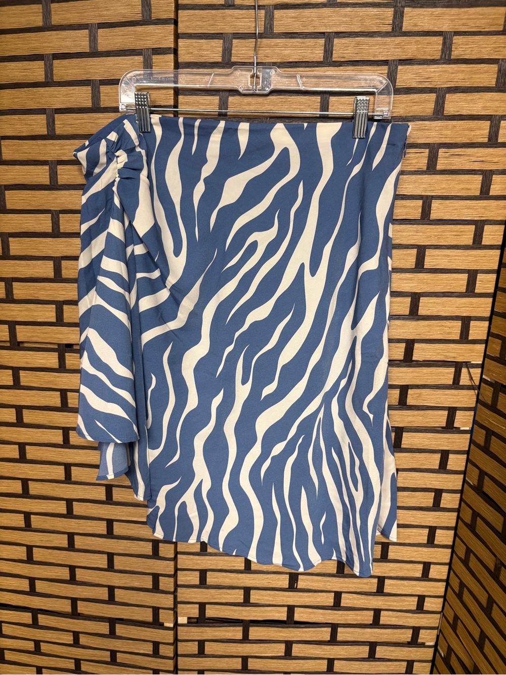 Abercrombie & fitch blue and white skirt size large